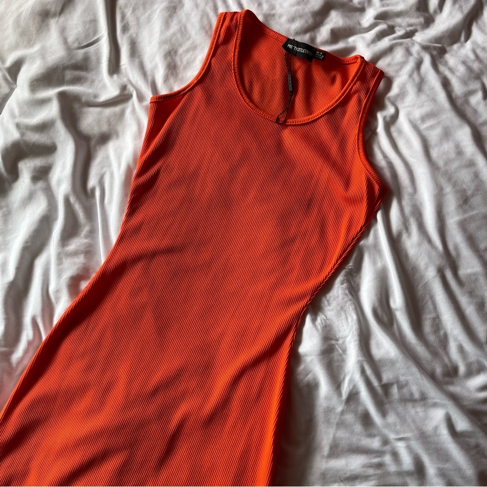 Pretty Little Thing Mini Dress Bodycon- Orange (us size 4)🍑